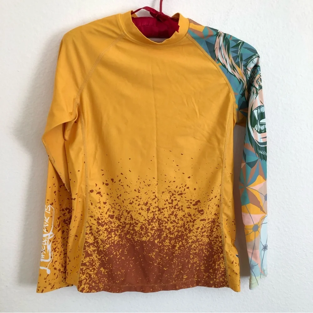 SOLD Yellow Rashguard M - Picture 4 of 12